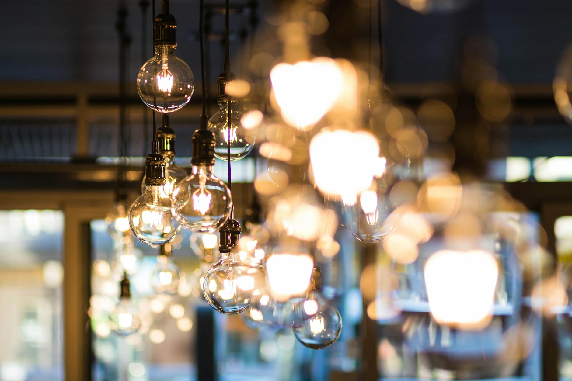 different color temperatures of light bulbs