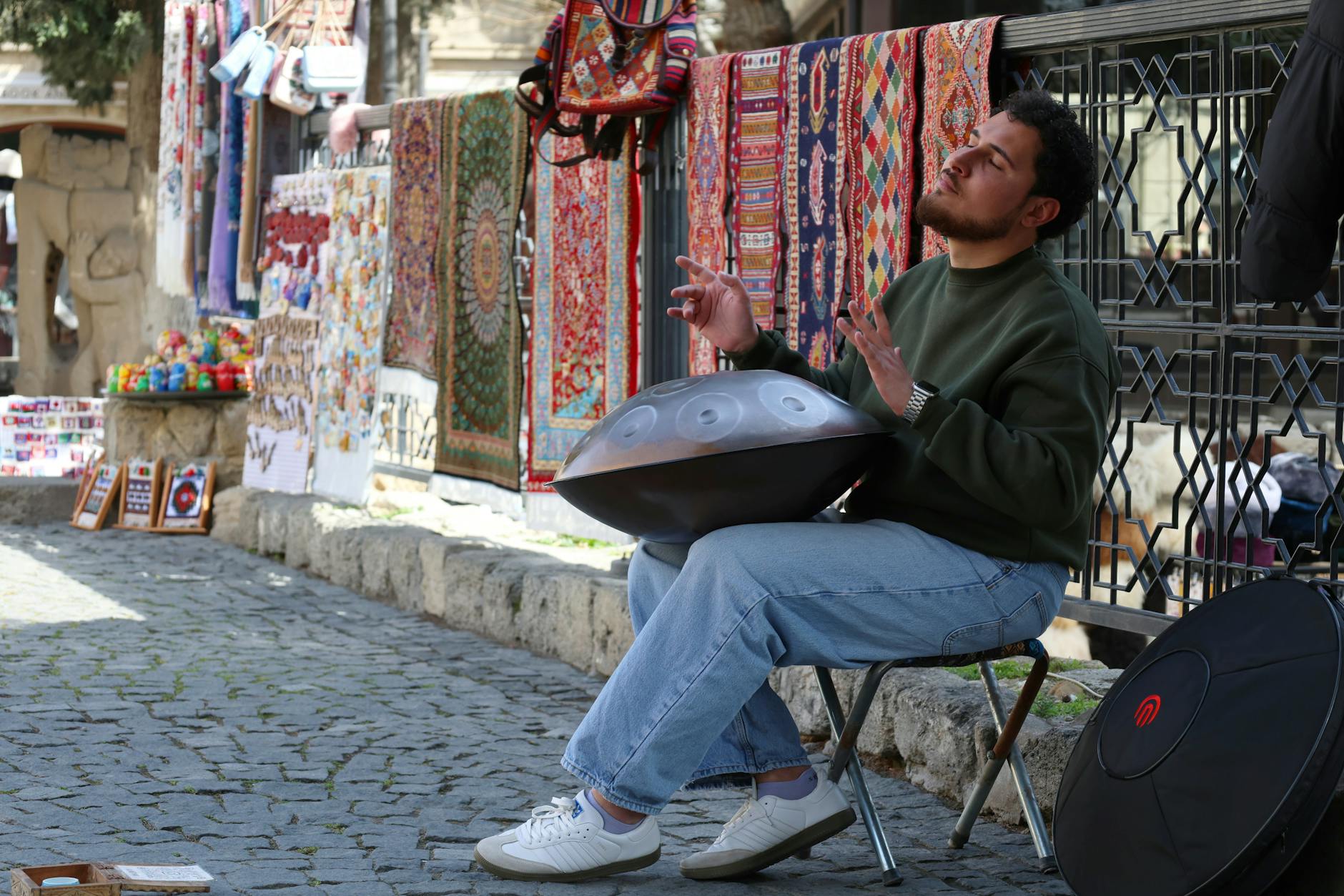street performers market music culture