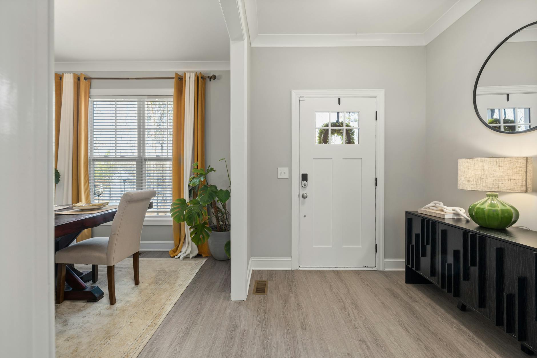 indoor plants in entryway decor