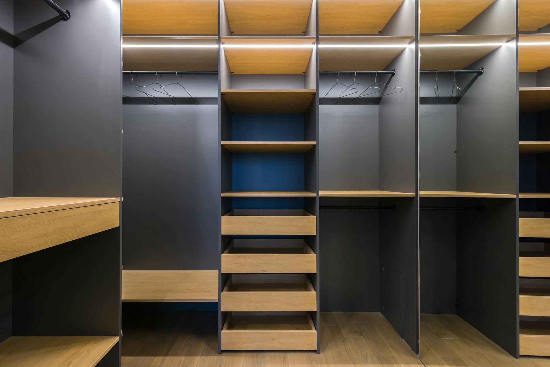 vertical closet organization strategy