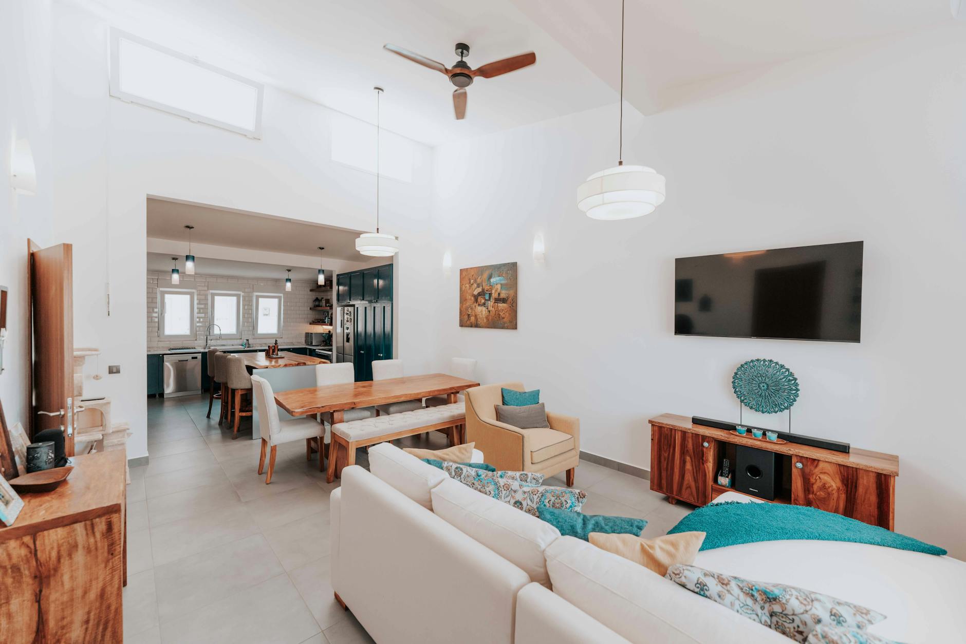 personalized furniture layout with decor