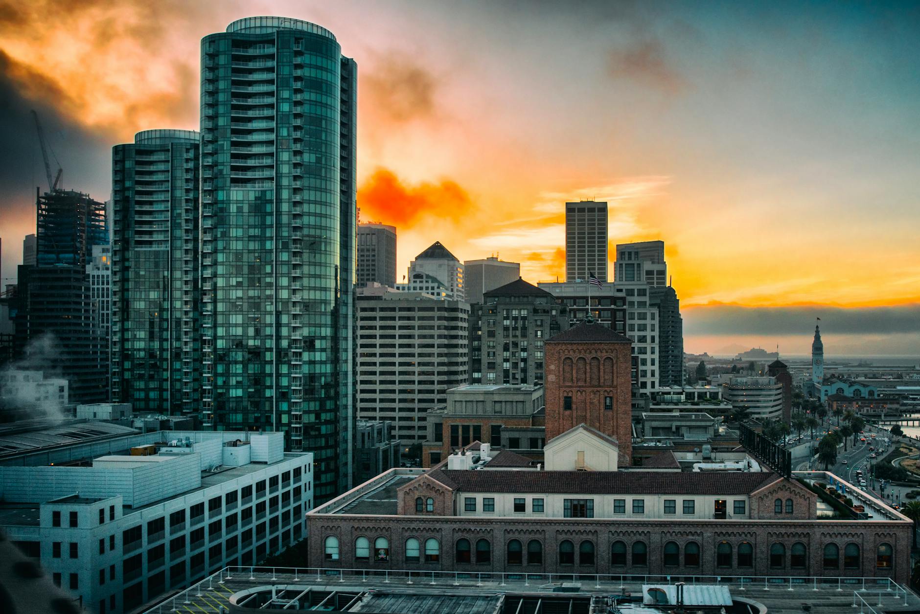 San Francisco city skyline at sunset