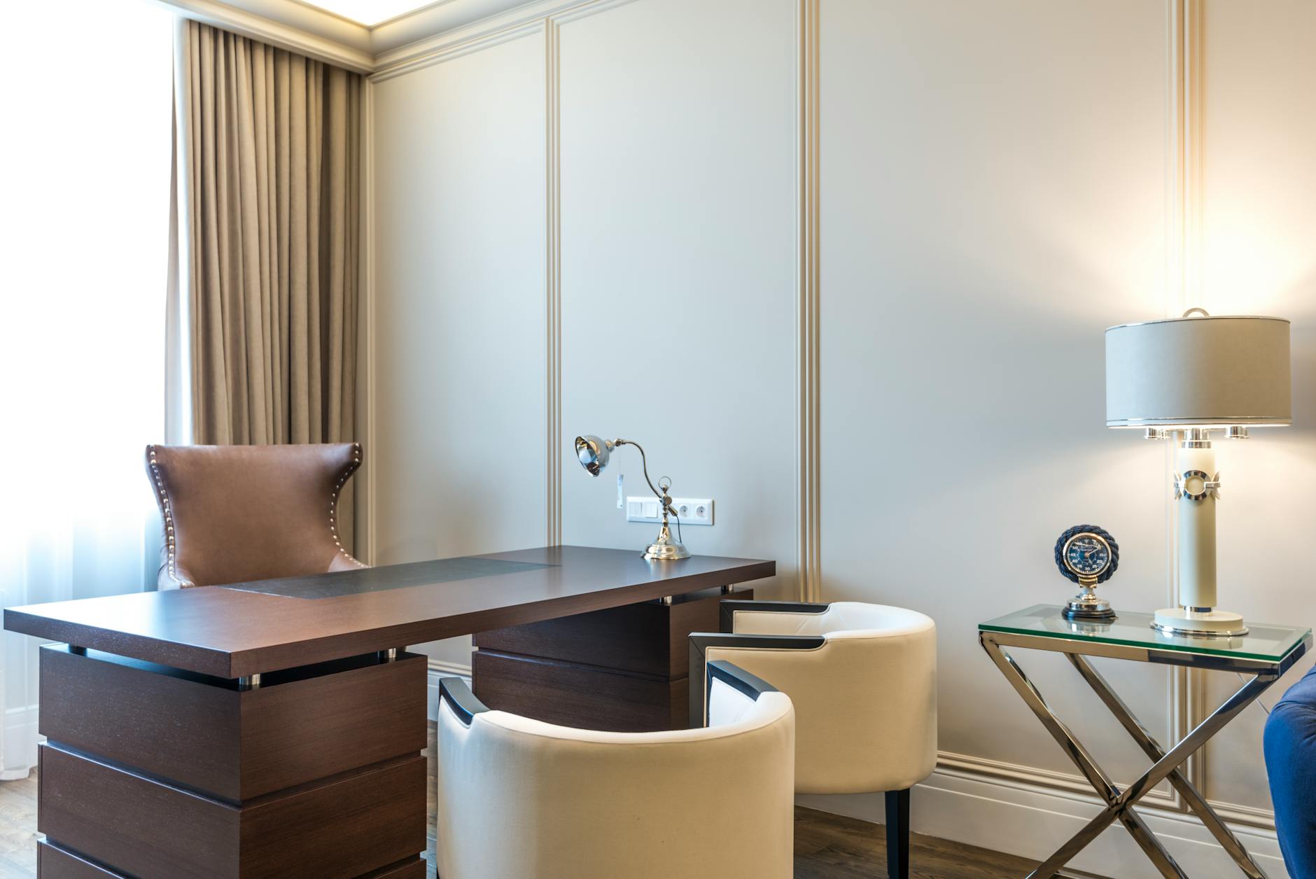 earthy tones home office inspiration
