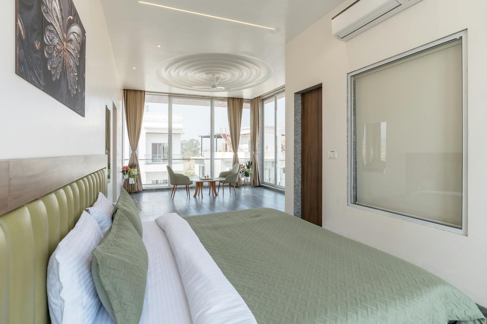 modern luxury bedroom interior design