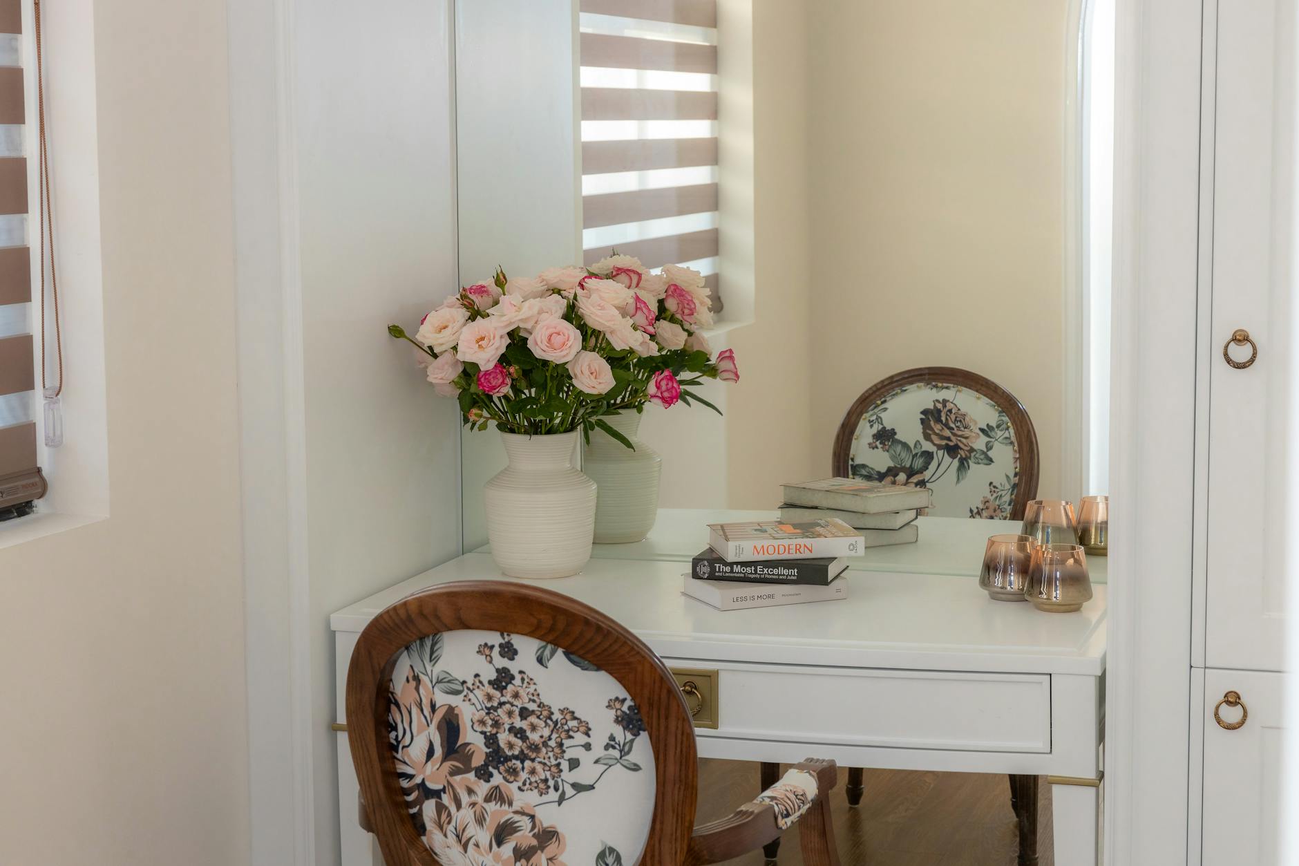 personal touches in guest room like flowers and decor