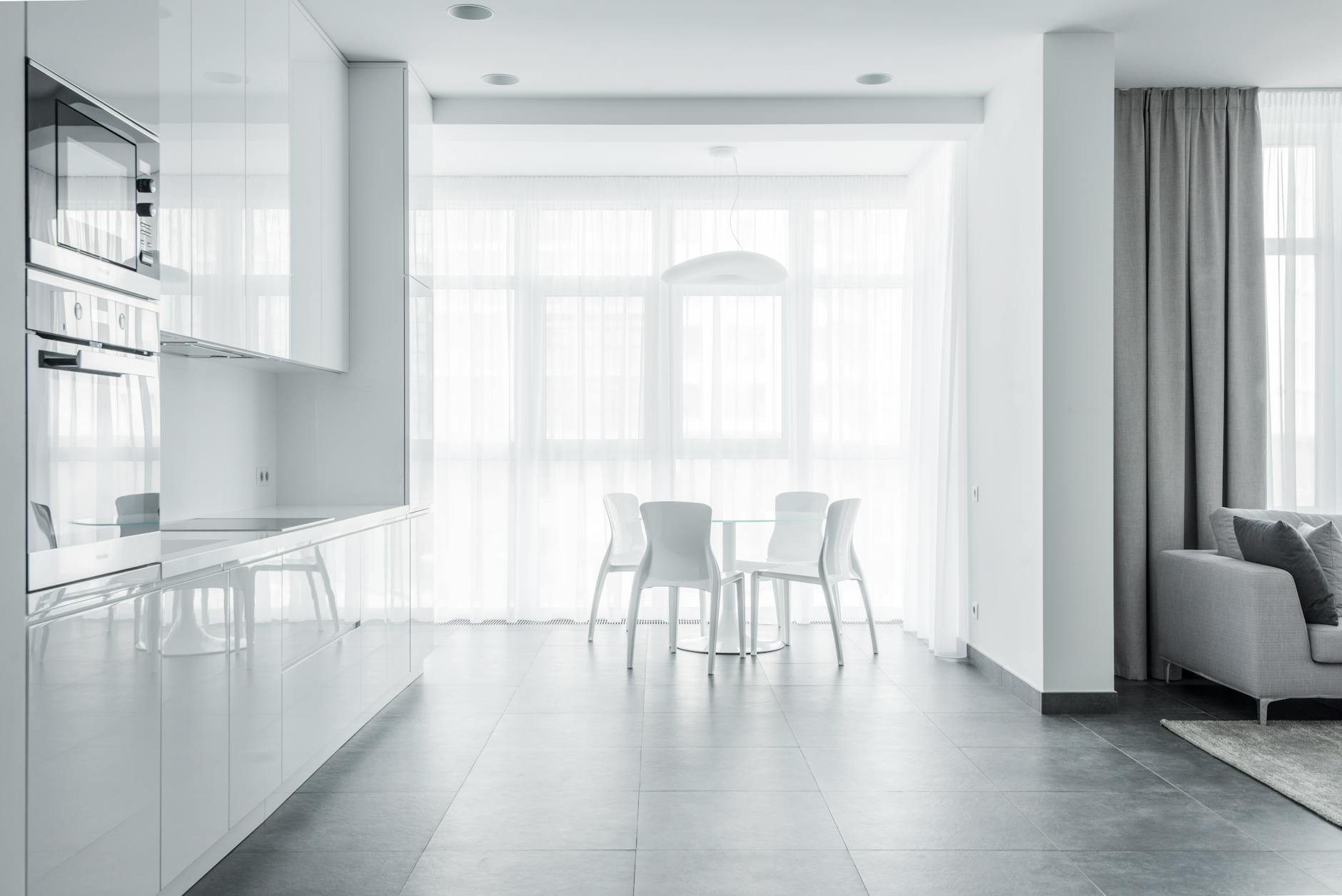 luxury minimalism dining room
