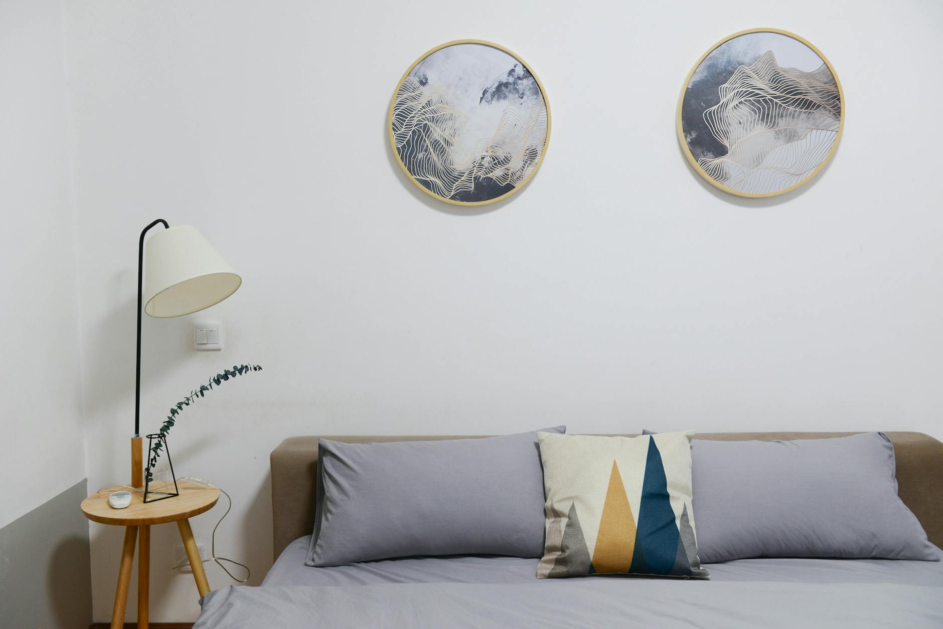 stylish calm bedroom design inspiration