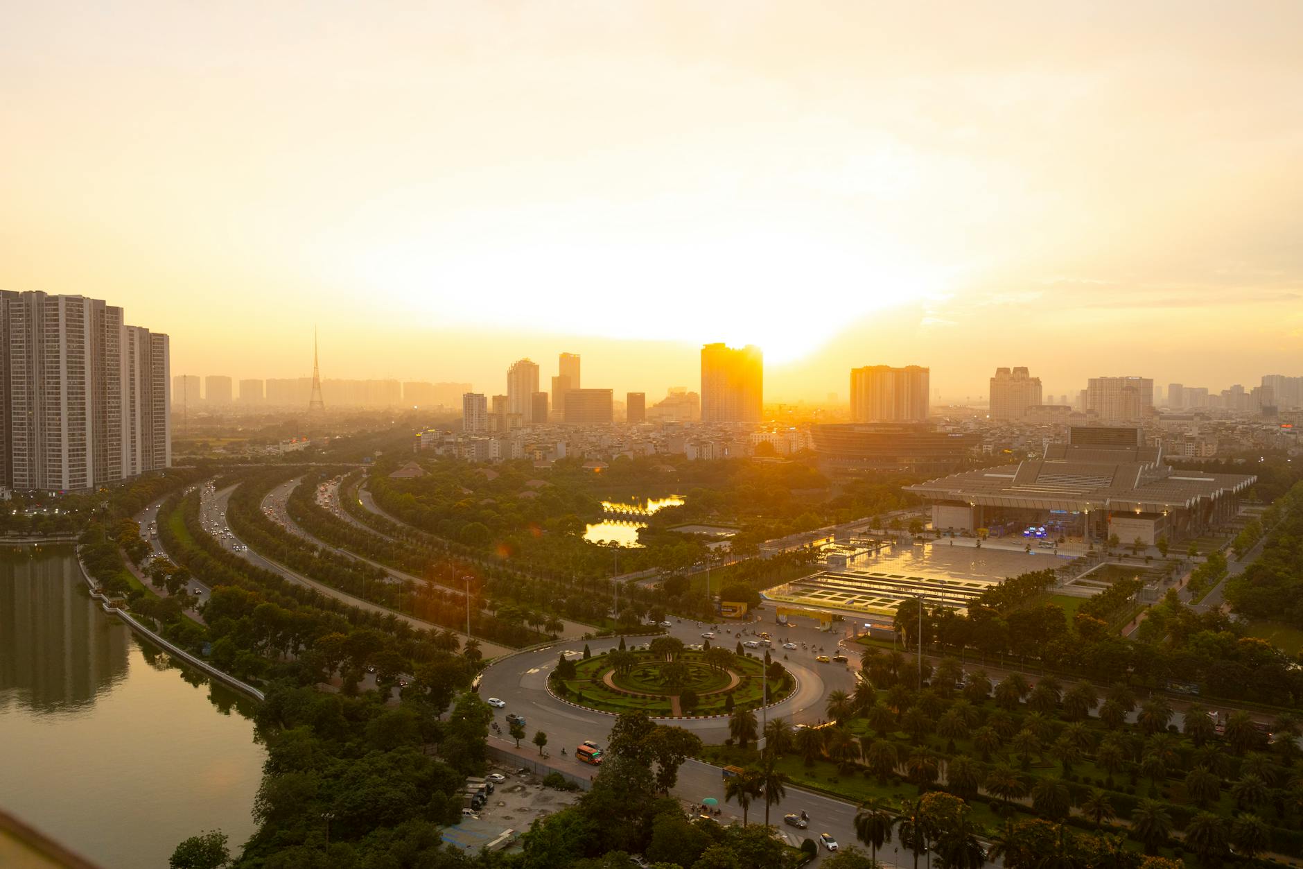 city skyline at sunset with peaceful atmosphere
