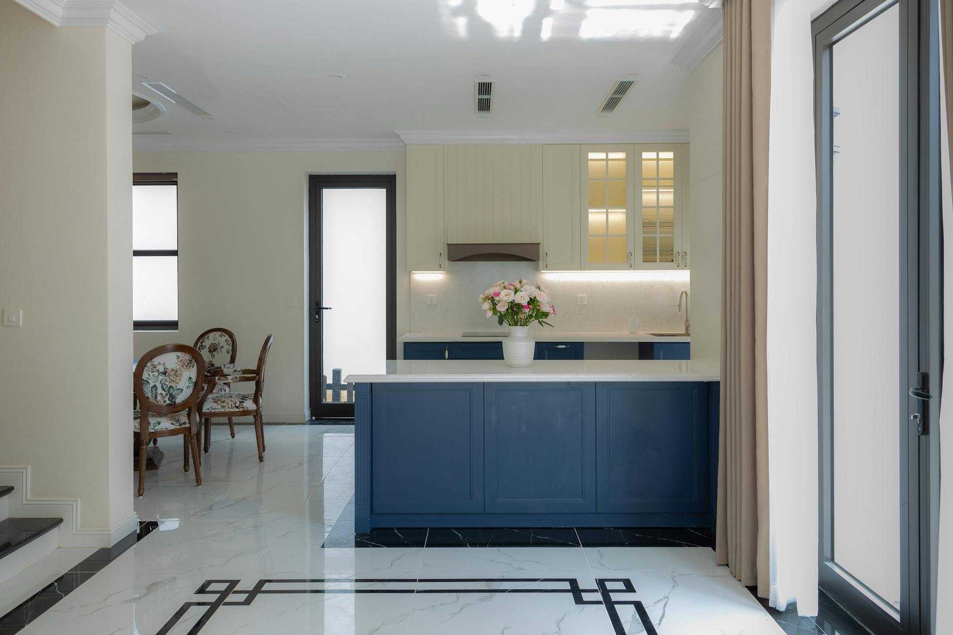 interior design tips for clean lines