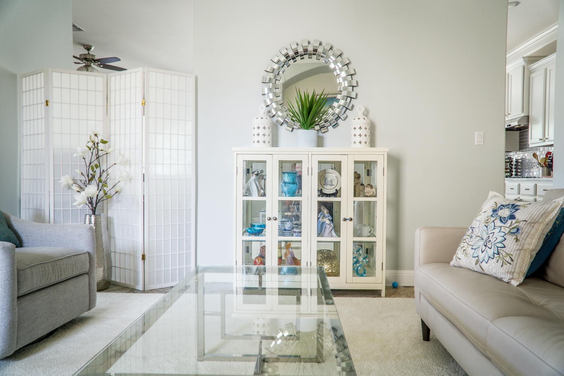 clutter-free living room design