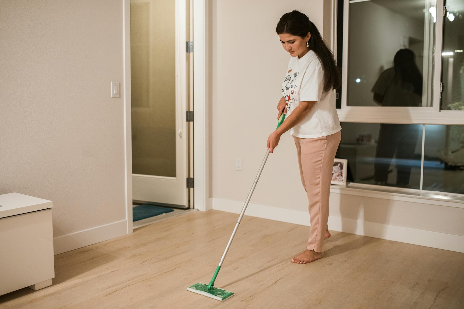 clean home cleaning routine daily tasks