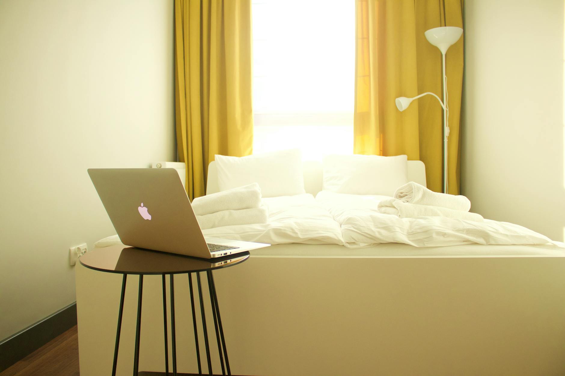 clean home preparation for guests